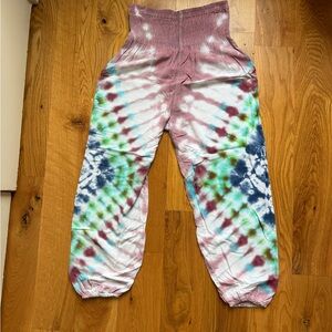 Women’s Tie-Dye Jogger Pants